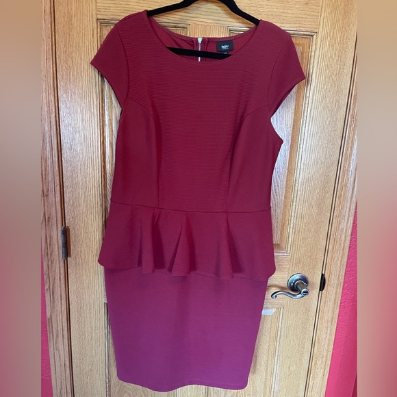 Deep Red Peplum Fitted Dress - size XL - Picture 1 of 5